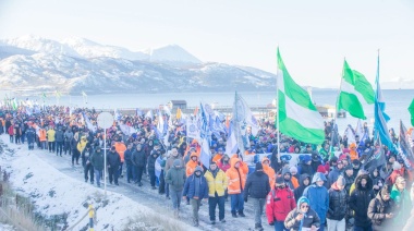 Ushuaia marchó a favor de Tierra del Fuego