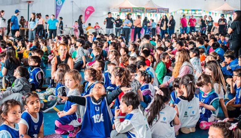 Con mas de 150 inscriptos, el primer contingente barrial comienza su Colonia de Verano