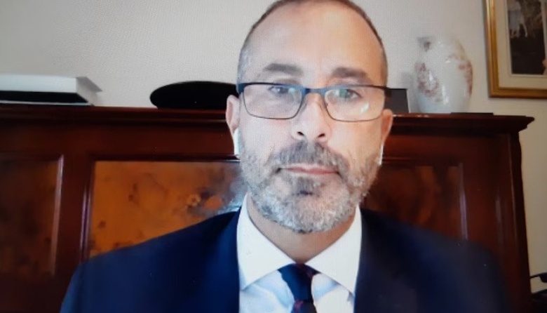 El Tribunal resolvió que la ex presidenta cumpla condena en su departamento porteño, con tobillera electrónica