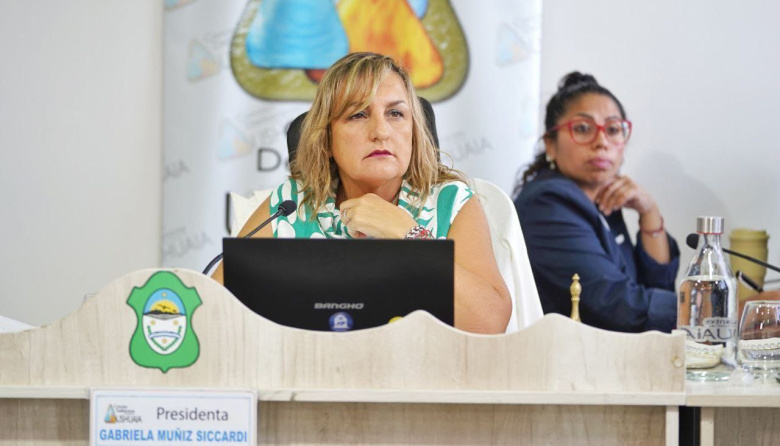 Avanza el proyecto de pavimentación de calle Los Ñires y el Paseo Costero