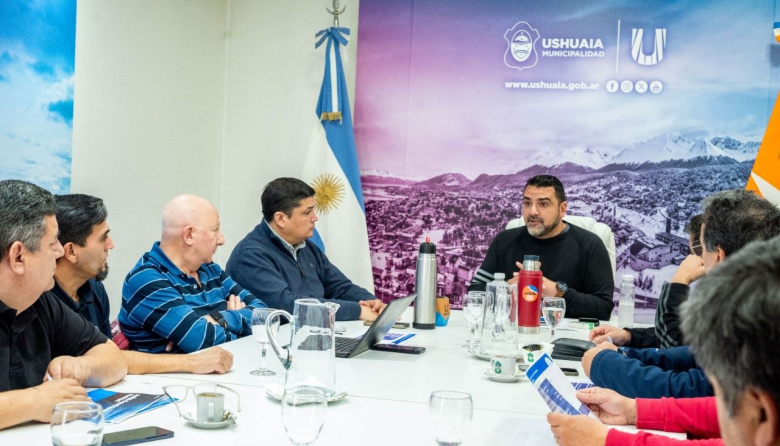 En reunión con los gremios, el intendente Vuoto expuso las finanzas del municipio y la deuda de coparticipación de la provincia