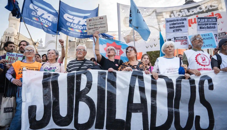 CGT, CTA y movimientos sociales marchan mañana al Congreso junto a los jubilados