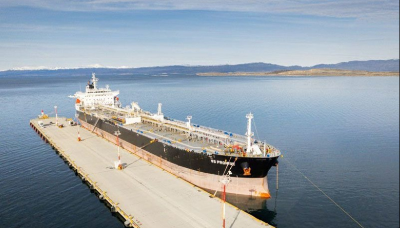 Repudio a la operación de un petrolero británico en el Puerto de Ushuaia