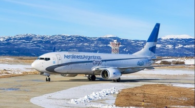 Un avión de cargas de Aerolíneas Argentinas operó por primera vez en Ushuaia