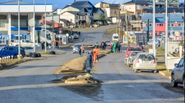 Continúan los trabajos de limpieza de calles y espacios públicos de Ushuaia