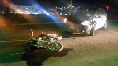 Grave accidente deja a un motociclista en terapia intensiva