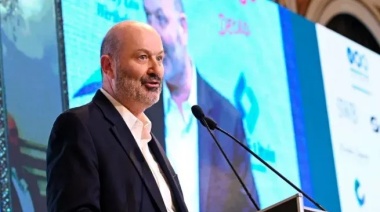 Sturzenegger adelantó que  prevé una última oleada de motosierra
