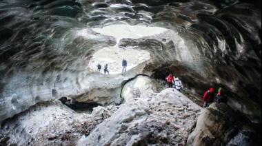 Prohiben, durante todo el año, el ingreso a las cuevas de hielo del Vicinguerra