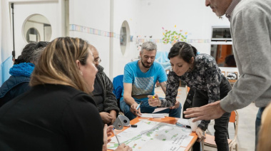 "Escucha Activa": El taller municipal, llega a cada barrio para dialogar con los vecinos