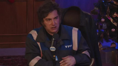 Milei polèmico, se burló de los jubilados y habló de sus 14 mamelucos de YPF