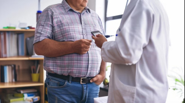 Reforma laboral: qué pasará con el sueldo de un trabajador que se enferma y cómo será su licencia según el nuevo texto