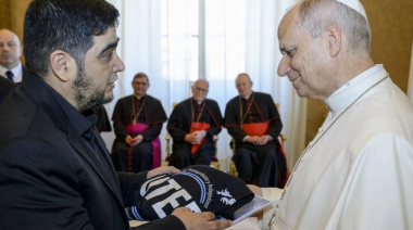 UTEP entregó al Papa un informe crítico de la gestión de gobierno: "La métrica oficial invisibiliza a más de 6 millones de personas"