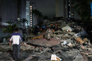 Hay 235 muertos, 4300 heridos y entre 30.000 y 50.000 desaparecidos tras el doble terremoto en Venezuela: los rescatistas buscan más víctimas entre los escombros